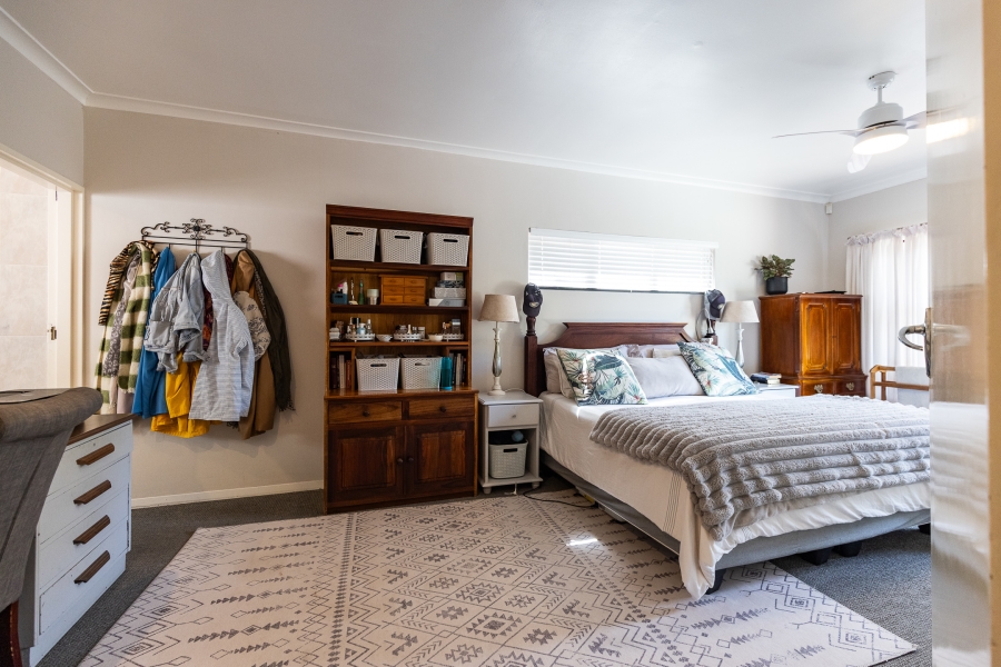 4 Bedroom Property for Sale in Summerstrand Eastern Cape